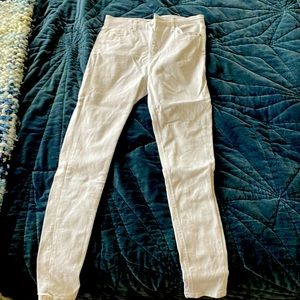 Topshop moto Jamie white denim jeans; never worn.  Size 28